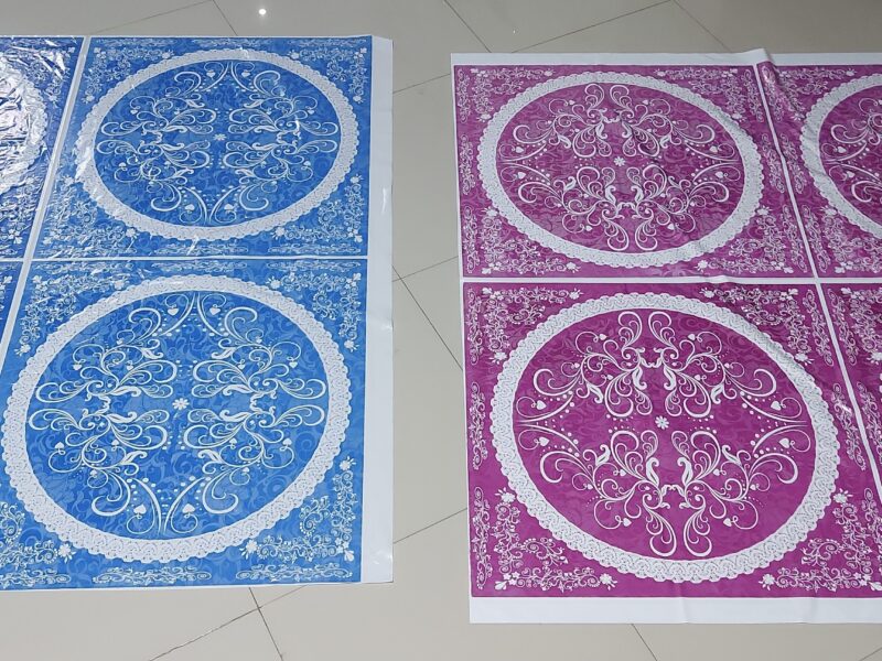 Nappe En Plastique مفارش المائدة البلاستيكية