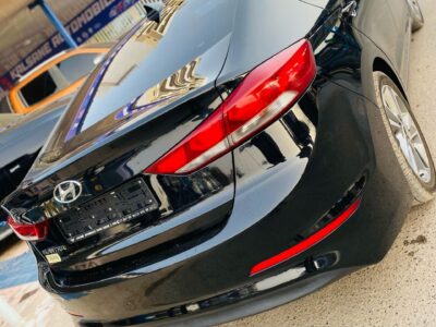Hyundai elentra 2017
