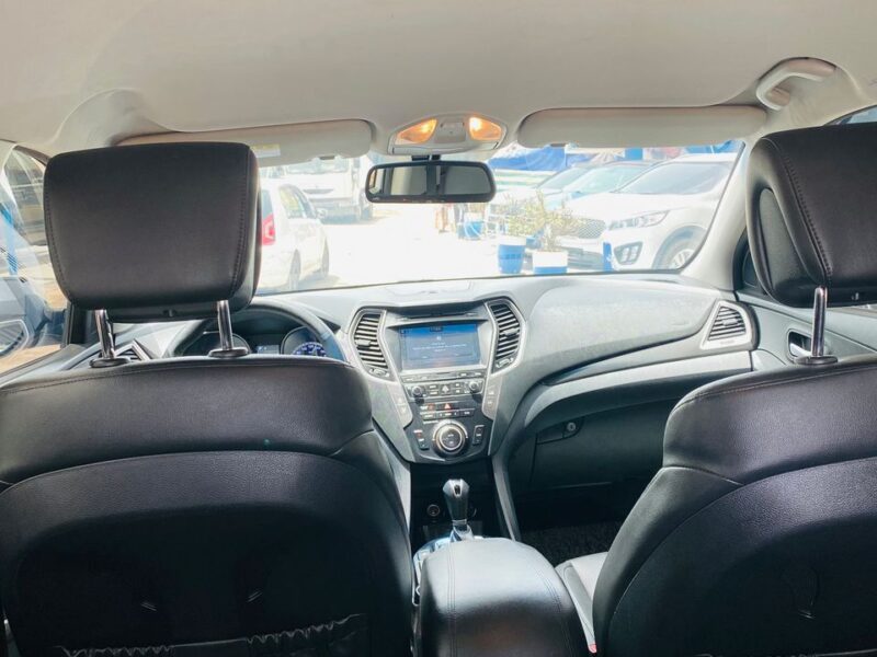 Hyundai santafe 2017