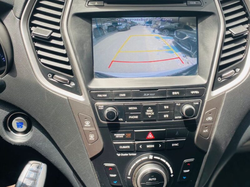 Hyundai santafe 2017