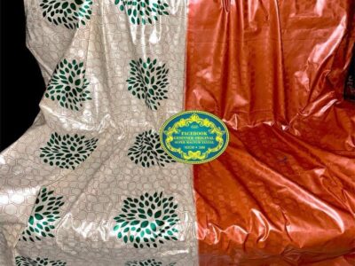 Boutique de vente de , wax , Bazin , Lin, et tout cousu hommes femmes et enfants n